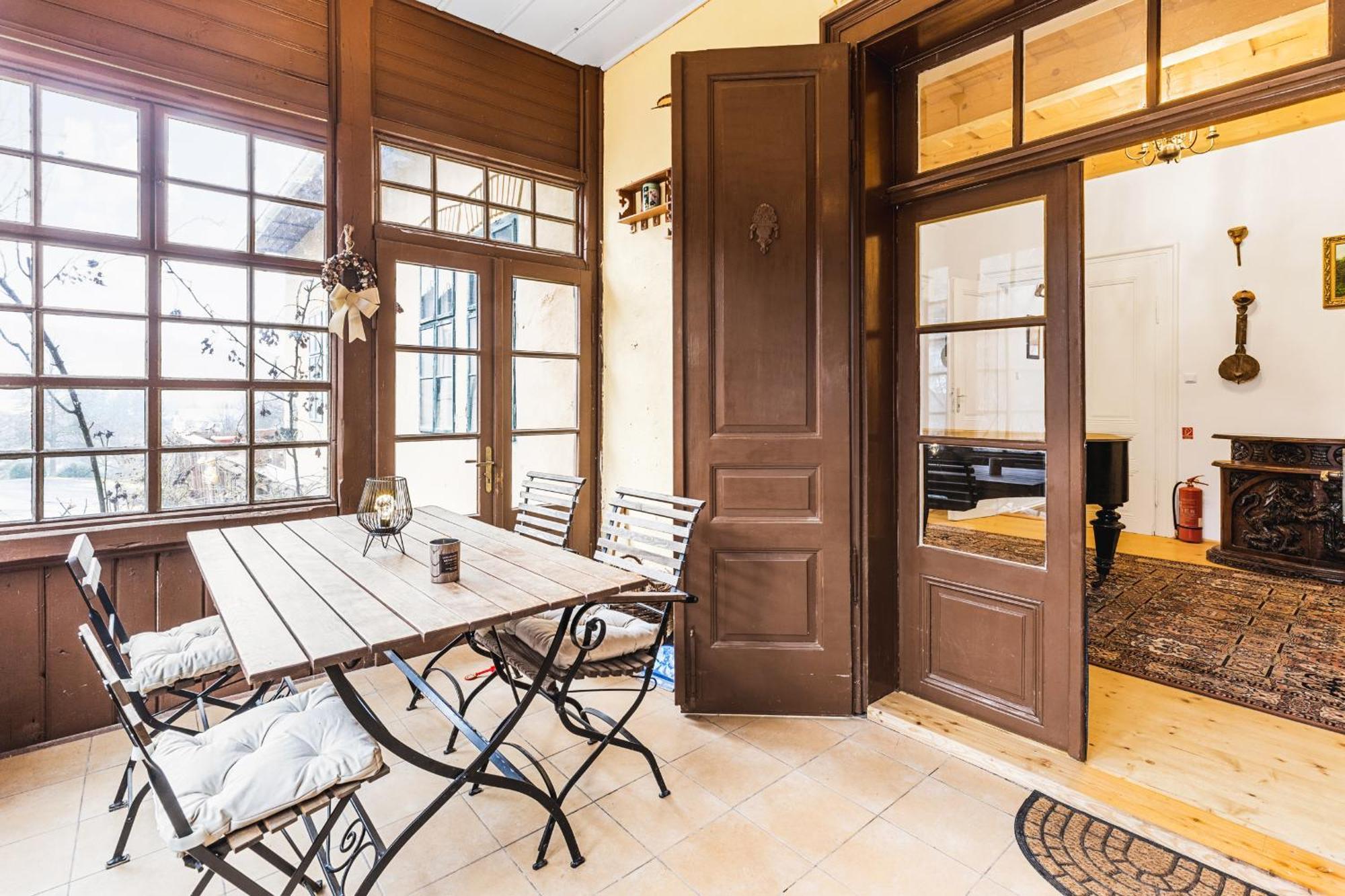 Sovi Dom- Historicke Apartmany Z 19 Storocia, 4Km Od Banskej Stiavnice Svaty Anton Exterior photo